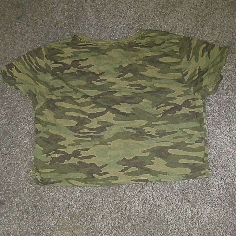 Crop top
